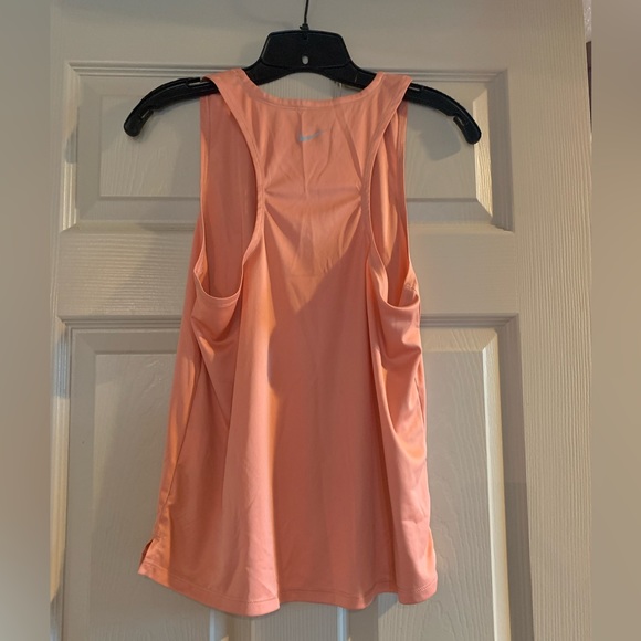 Women’s active wear - Picture 2 of 3